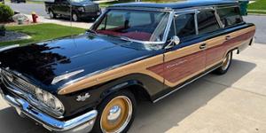 Ford Country Squire